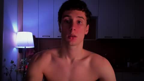 Snapshot of mell0wme chatting on 03/03/25, 01:21 Mello online show from 03/03/25, 01:21