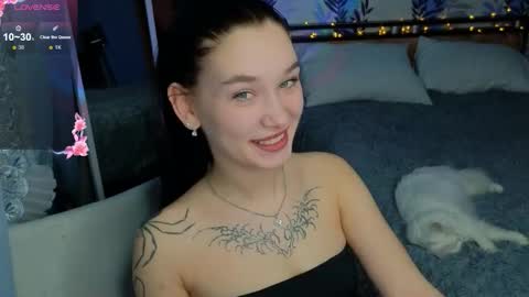 Snapshot of mella_freya chatting on 03/19/26, 09:52 Freya IM NONUDE online show from 03/19/26, 09:52