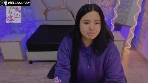 Snapshot of mellani_tay chatting on 11/30/25, 03:32 Mellani online show from 11/30/25, 03:32