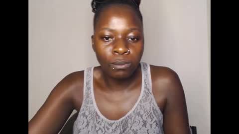 Snapshot of mellanin_pretty_ chatting on 12/24/24, 07:49 . online show from 12/24/24, 07:49