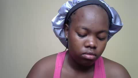 Snapshot of mellcy chatting on 01/19/25, 05:48 mell online show from 01/19/25, 05:48