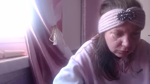 Snapshot of melli23 chatting on 01/18/26, 12:20 Melli online show from 01/18/26, 12:20
