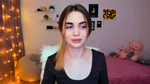 Snapshot of mellifluoustess chatting on 02/02/25, 08:08 Tessa online show from 02/02/25, 08:08