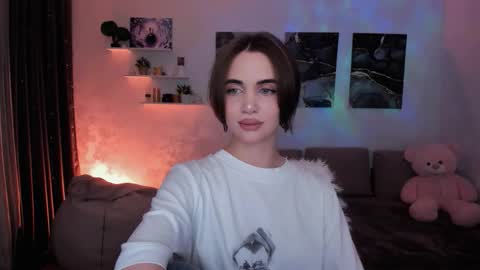 Snapshot of mellifluoustess chatting on 11/20/25, 09:03 Tessa online show from 11/20/25, 09:03