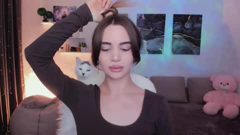 Snapshot of mellifluoustess chatting on 12/01/25, 02:16 Tessa online show from 12/01/25, 02:16