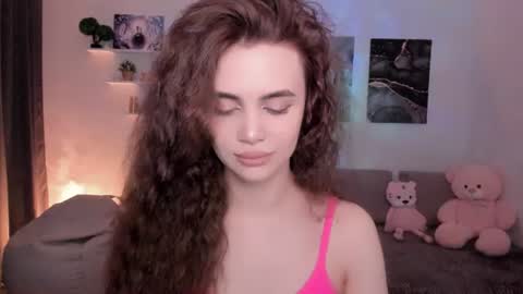 Tessa online show from 06/12/26, 09:41
