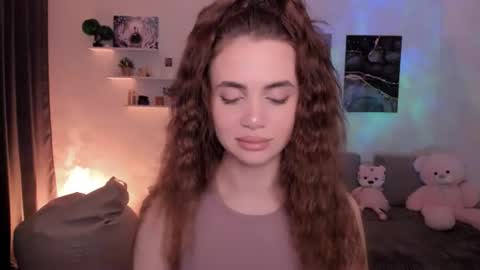 Tessa online show from 07/26/26, 05:04