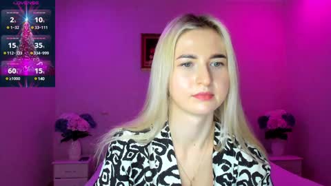 Mellina online show from 12/10/24, 12:17