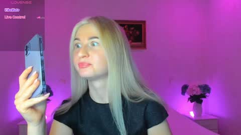 Mellina online show from 01/03/25, 01:38