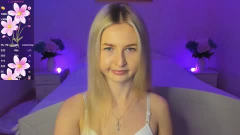 Snapshot of mellina_tey chatting on 12/20/25, 06:37 Mellina online show from 12/20/25, 06:37