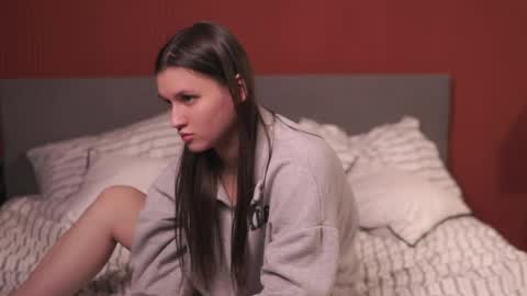 Lia online show from 04/16/26, 10:23