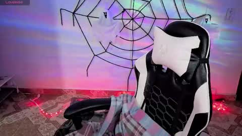 Snapshot of mellody_gho chatting on 10/29/25, 01:13 mellody online show from 10/29/25, 01:13