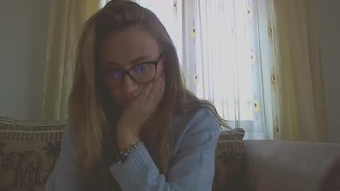 Melly online show from 01/17/25, 08:13