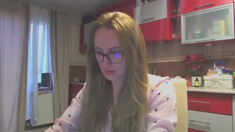 Melly online show from 01/20/25, 08:19