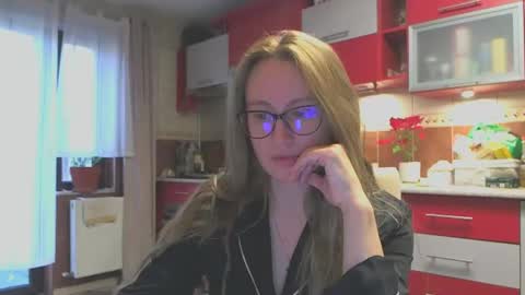 Melly online show from 02/14/25, 07:07