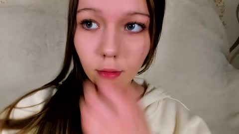 MelMooon online show from 02/21/26, 06:09