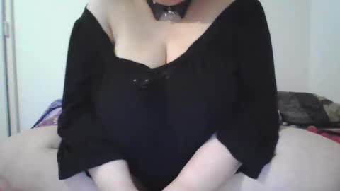 melobigboobs online show from 01/06/25, 09:22