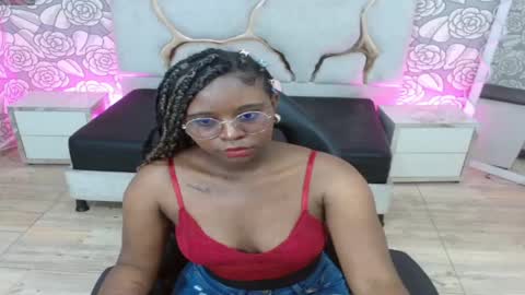 meloddyy_tay1 online show from 03/29/26, 03:06