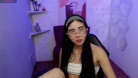 Snapshot of melodi_velasquez chatting on 06/15/26, 11:07 Melody online show from 06/15/26, 11:07