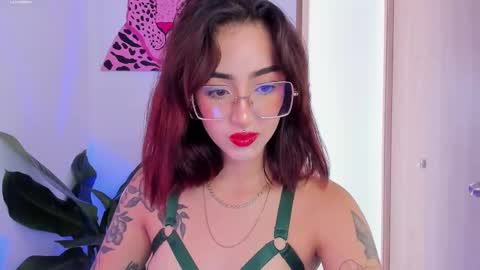 Melodie Roy 999 online show from 02/12/25, 05:05