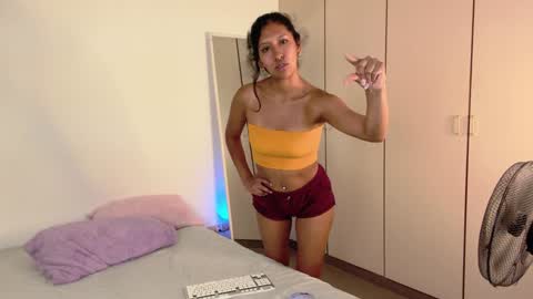 Snapshot of melody24_ chatting on 01/29/25, 02:42 melody24_ online show from 01/29/25, 02:42