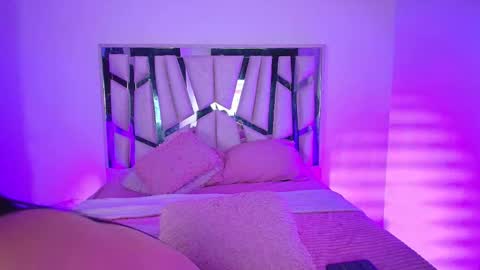 Snapshot of melody__77 chatting on 11/13/25, 06:34 online show from 11/13/25, 06:34