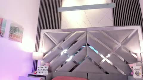 mel  online show from 03/23/26, 07:56