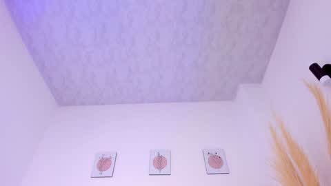 Snapshot of melody_blake16 chatting on 02/01/25, 05:37 online show from 02/01/25, 05:37