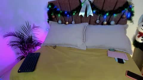  Leslie  online show from 12/19/25, 11:17