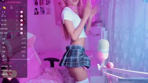 Snapshot of melody_e00 chatting on 01/02/25, 11:06 Elizabeth online show from 01/02/25, 11:06