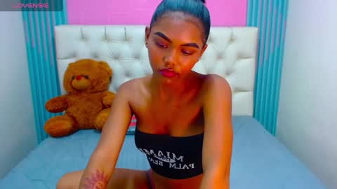 Snapshot of melody_stan chatting on 12/15/24, 04:04 I AM MELODY online show from 12/15/24, 04:04