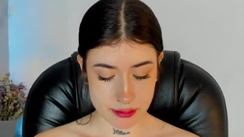 Snapshot of melody_suarez chatting on 01/07/25, 11:14 MELODY online show from 01/07/25, 11:14