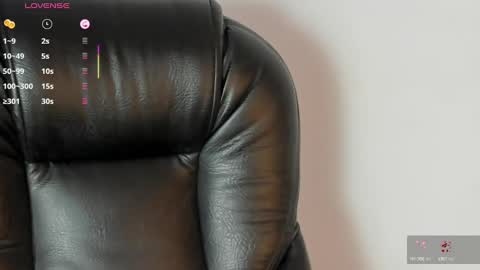 Snapshot of melody_suarez chatting on 03/11/25, 11:15 MELODY online show from 03/11/25, 11:15