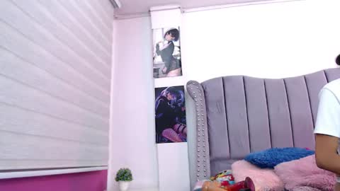 melody online show from 04/18/26, 07:40