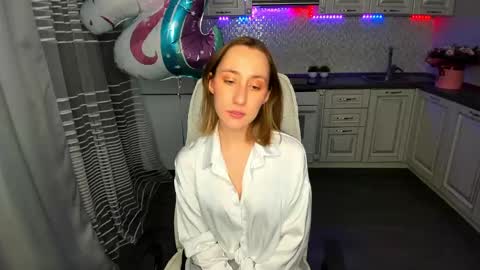 Snapshot of melodyoflovee chatting on 01/24/25, 08:23 Kaylie online show from 01/24/25, 08:23