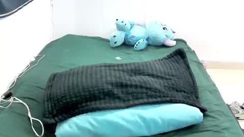 Snapshot of melodyqueen_ chatting on 11/03/25, 01:40 melodyqueen_ online show from 11/03/25, 01:40