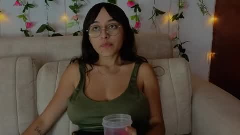 Snapshot of melodywinxxx chatting on 10/08/25, 09:56 Melody Winx online show from 10/08/25, 09:56