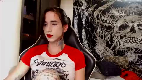 mely online show from 11/17/25, 10:04