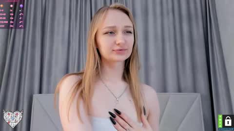 Snapshot of memento_mary chatting on 03/09/25, 02:43 The princess of your dreams online show from 03/09/25, 02:43