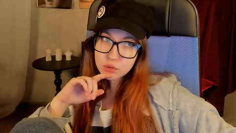 Mia online show from 09/26/25, 03:38