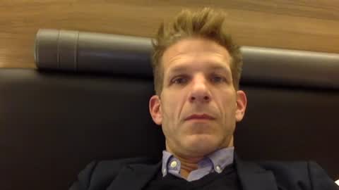 Snapshot of men2024again chatting on 10/29/25, 03:14 Andres online show from 10/29/25, 03:14