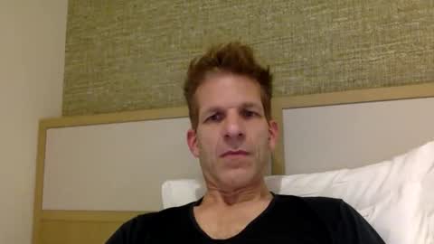 Snapshot of men2024again chatting on 11/03/25, 03:46 Andres online show from 11/03/25, 03:46