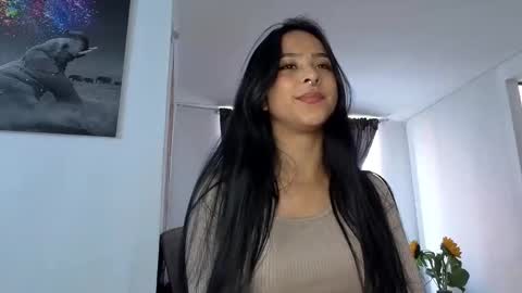 Snapshot of mencia_sharmaa chatting on 10/11/25, 07:23 Menca of your love online show from 10/11/25, 07:23