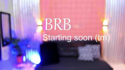 Snapshot of mensia_hernandez chatting on 01/17/25, 04:36 Princess Mensia online show from 01/17/25, 04:36