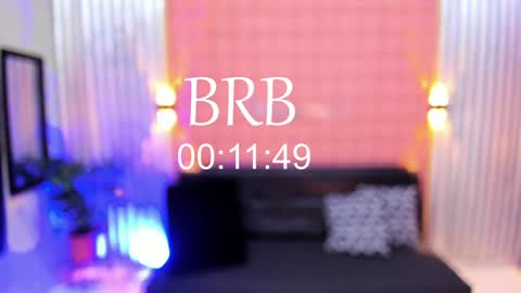 Snapshot of mensia_hernandez chatting on 01/21/25, 04:05 Princess Mensia online show from 01/21/25, 04:05