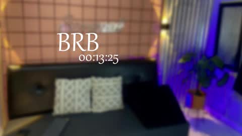 Snapshot of mensia_hernandez chatting on 02/25/25, 12:55 Princess Mensia online show from 02/25/25, 12:55