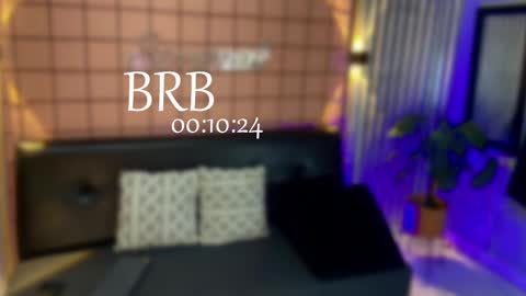 Snapshot of mensia_hernandez chatting on 03/03/25, 12:58 Princess Mensia online show from 03/03/25, 12:58