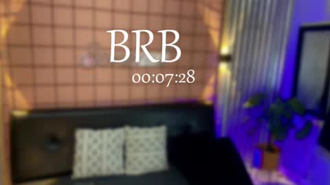 Snapshot of mensia_hernandez chatting on 03/10/25, 12:59 Princess Mensia online show from 03/10/25, 12:59