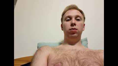 Snapshot of meow732 chatting on 10/26/25, 05:13 meow732 online show from 10/26/25, 05:13