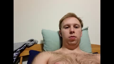 Snapshot of meow732 chatting on 11/23/25, 07:52 meow732 online show from 11/23/25, 07:52